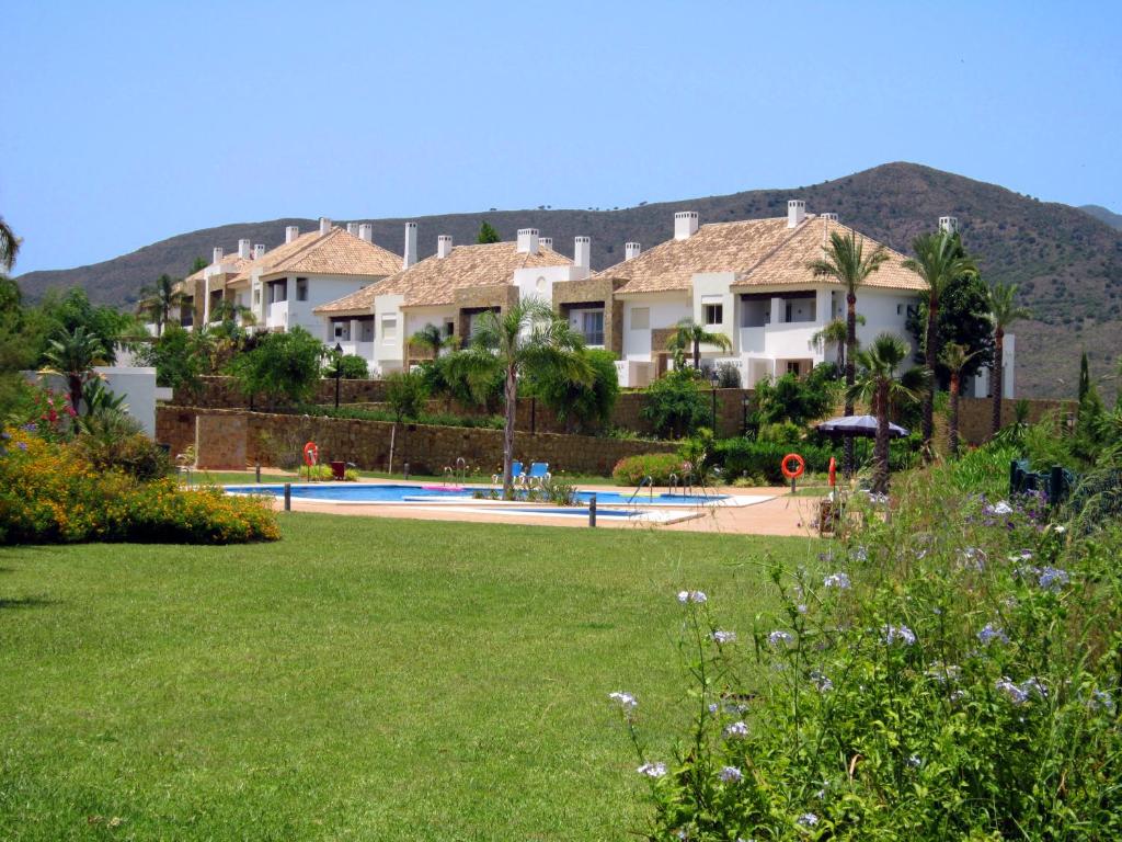 La Cala Golf House – Luxury Homes for Sale Near Golf Courses
